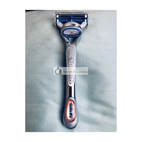 Gillette SkinGuard Holiaci stroj pre citlivú pokožku + čepel